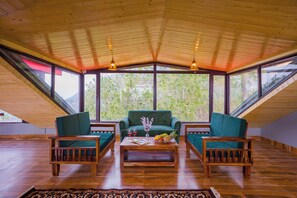 Interior - Alaya Stays Archee's 6BHK Nature Retreat (Kasauli)