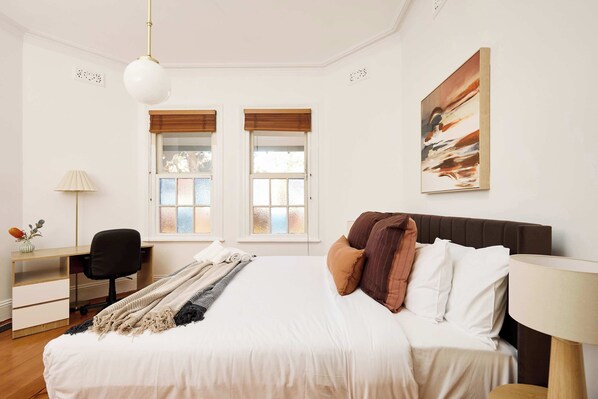 4 bedrooms, iron/ironing board, travel cot, WiFi