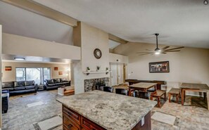 Interior - Cave Creek Cowboy Retreat (Cave Creek)