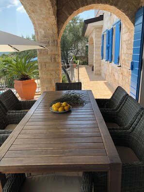 Outdoor dining - Vrbo Property (Sužan)