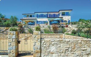 Exterior - Vrbo Property (Sužan)