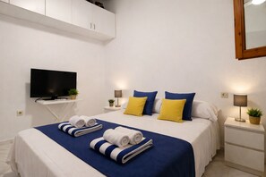 3 bedrooms, iron/ironing board, Internet, bed sheets - Torreblanca near the sea (Torrevieja)