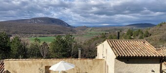 A 75 m² self-contained vacation rental surrounded by nature, fully equipped with all modern comforts, for 2 people