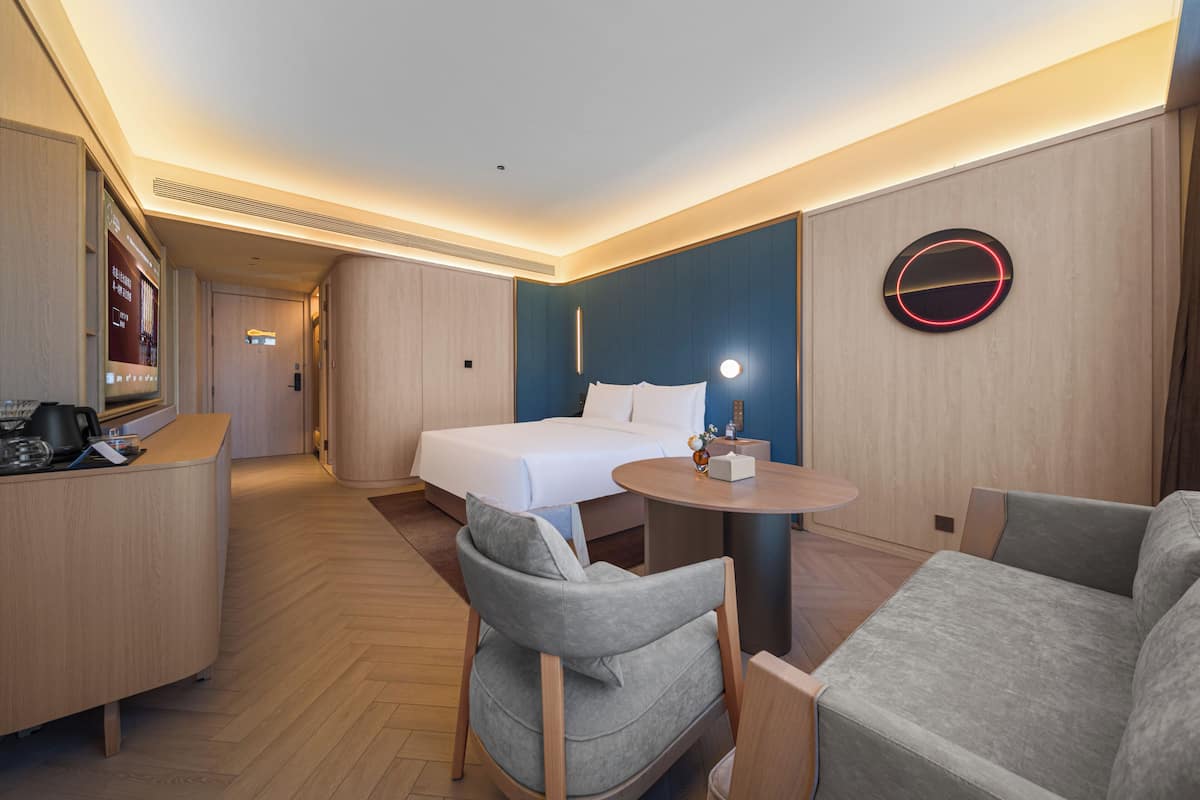 Superior Single Room, City View