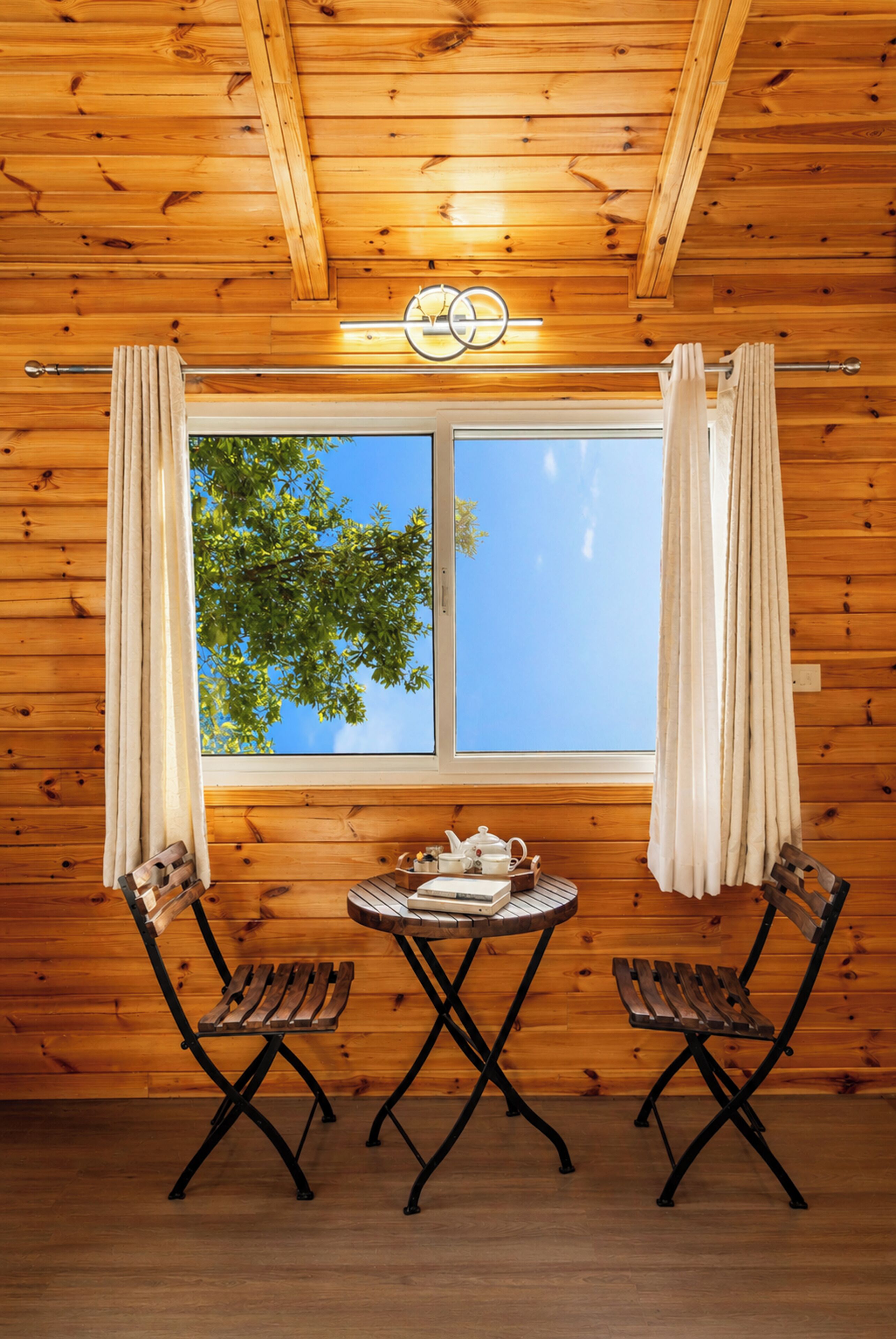 Family Room, Balcony, Mountain View