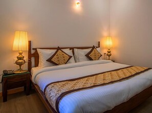 Room - The Urban Escape by Alaya Stays (Barain Range)