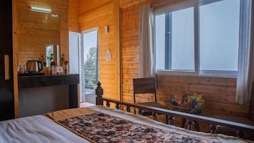 Superior Double Room, Balcony, Lake View