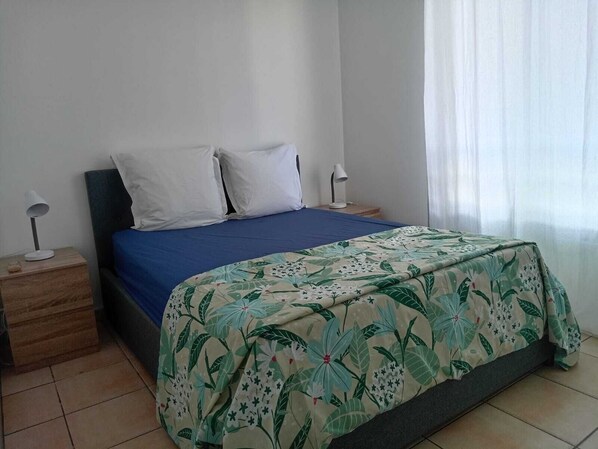 Room - 2-room apartment downtown Tampon (Le Tampon)