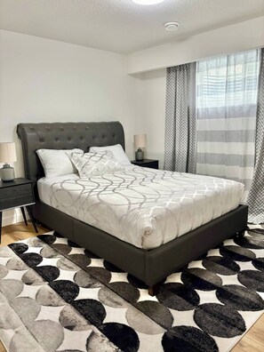 Room - Lucas Cozy basment 1 (Edmonton)