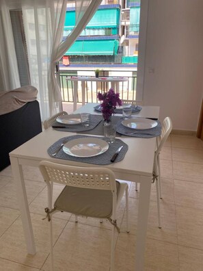 Dining - Ayres, simple apartment (Calafell)