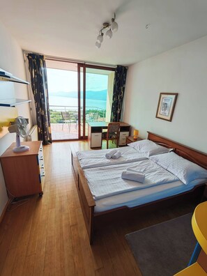 Iron/ironing board, Internet, bed sheets - Villa Vrata Jadrana 1 (Rijeka)