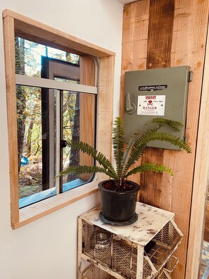 Interior - Le Cabion: Tiny House in the heart of a forest in the Cévennes National Park (Chamborigaud)