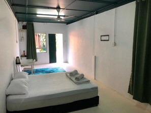 Room - Rumah Tepi Istana (Kuala Terengganu)