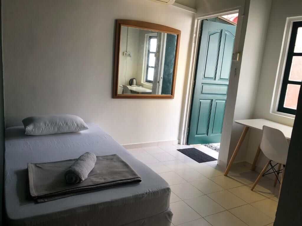 Single Room, Non Smoking, Private Bathroom