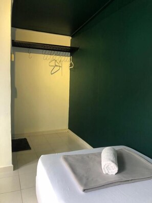 Single Room, Non Smoking, Private Bathroom | Interior - Rumah Tepi Istana (Kuala Terengganu)