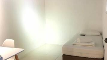 Single Room, Non Smoking, Penyaman udara | Bahagian dalam