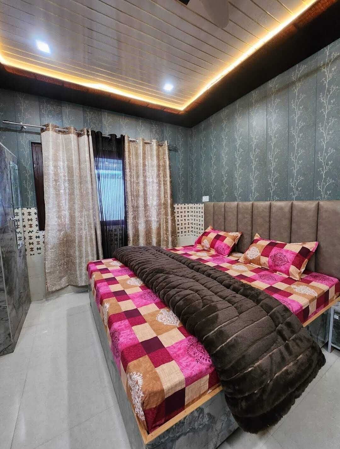 Kolmen hengen deluxe-huone