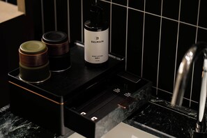 Comfort Double Room, City View | Bathroom amenities - SFEEL Design Hotel Hangzhou Xihu (Hangzhou)