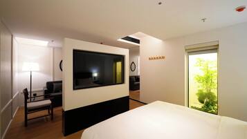 Comfort Double Room, City View