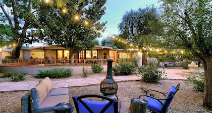 Tucson Estate Near Sabino Hiking: Family Sanctuary