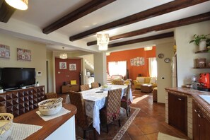Dining - Vacation Home in Giarratana with 4 bedrooms sleeps 7 (Giarratana)