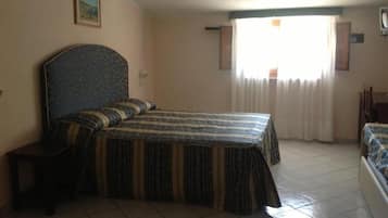 In-room safe, free WiFi, wheelchair access