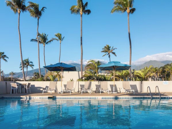Pool - Everything You Need For The Perfect Vacation! Outdoor Pool, Oceanfront! (Kahului)