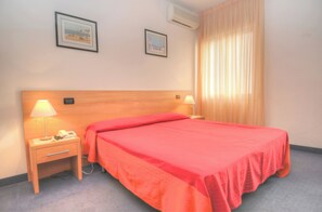 ห้องคลาสสิกดับเบิลหรือทวิน, ระเบียง