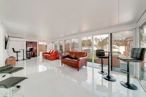 Interior - Stroll to Dtwn: Delray Beach Home w/ Outdoor Oasis (Delray Beach)