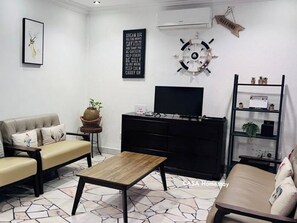 Living area - Casa Homestay Batu Pahat. 
5 minutes to town area like family-friendly,gathering (Batu Pahat)