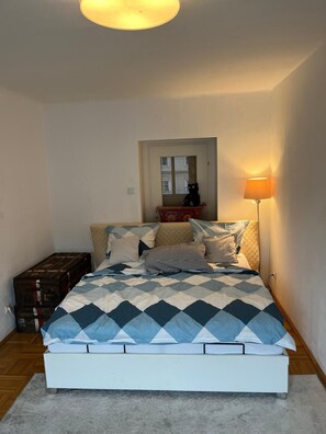 1 Schlafzimmer, Bügeleisen/Bügelbrett, Internetzugang, Bettwäsche
