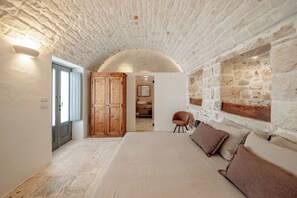 5 Schlafzimmer, Bügeleisen/Bügelbrett, Reisekinderbett, kostenloses WLAN