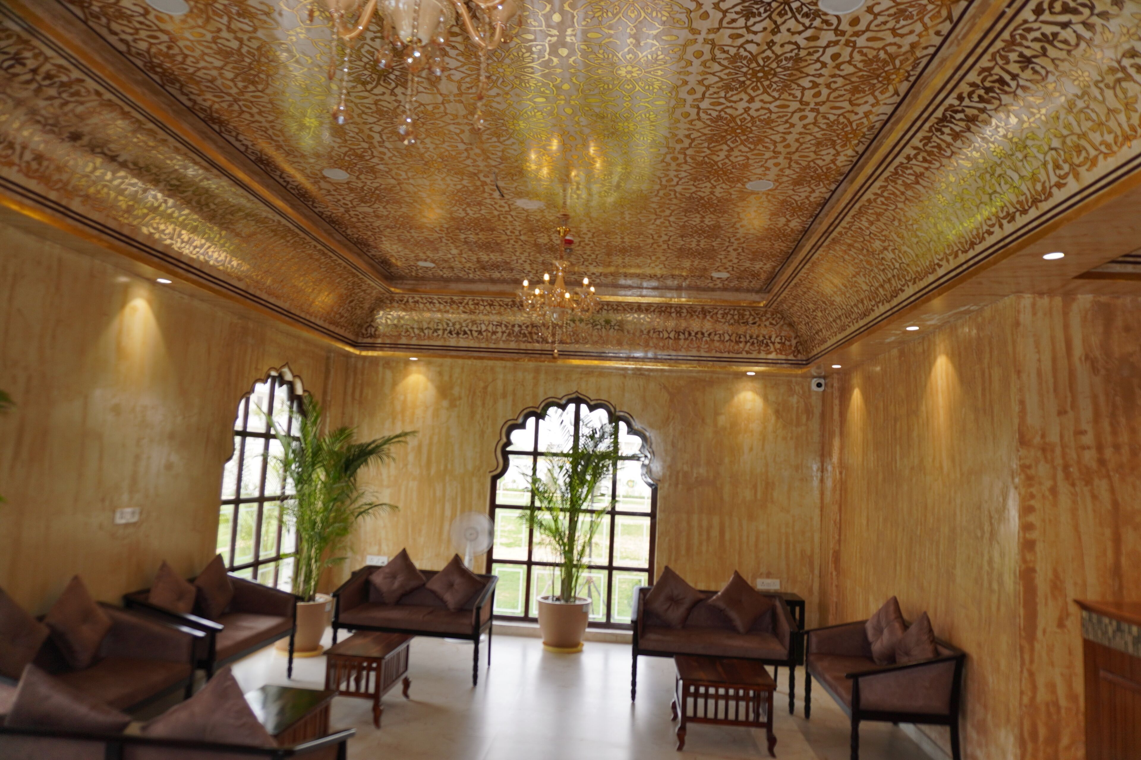 المنشأة من الداخل