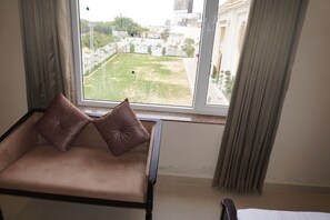 Deluxe Double Room, Garden View | Interior - Neendar Heritage Resort (Jaipur)