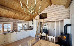 Dining - Authentic mountain atmosphere at Sjusjøen (Ringsaker)