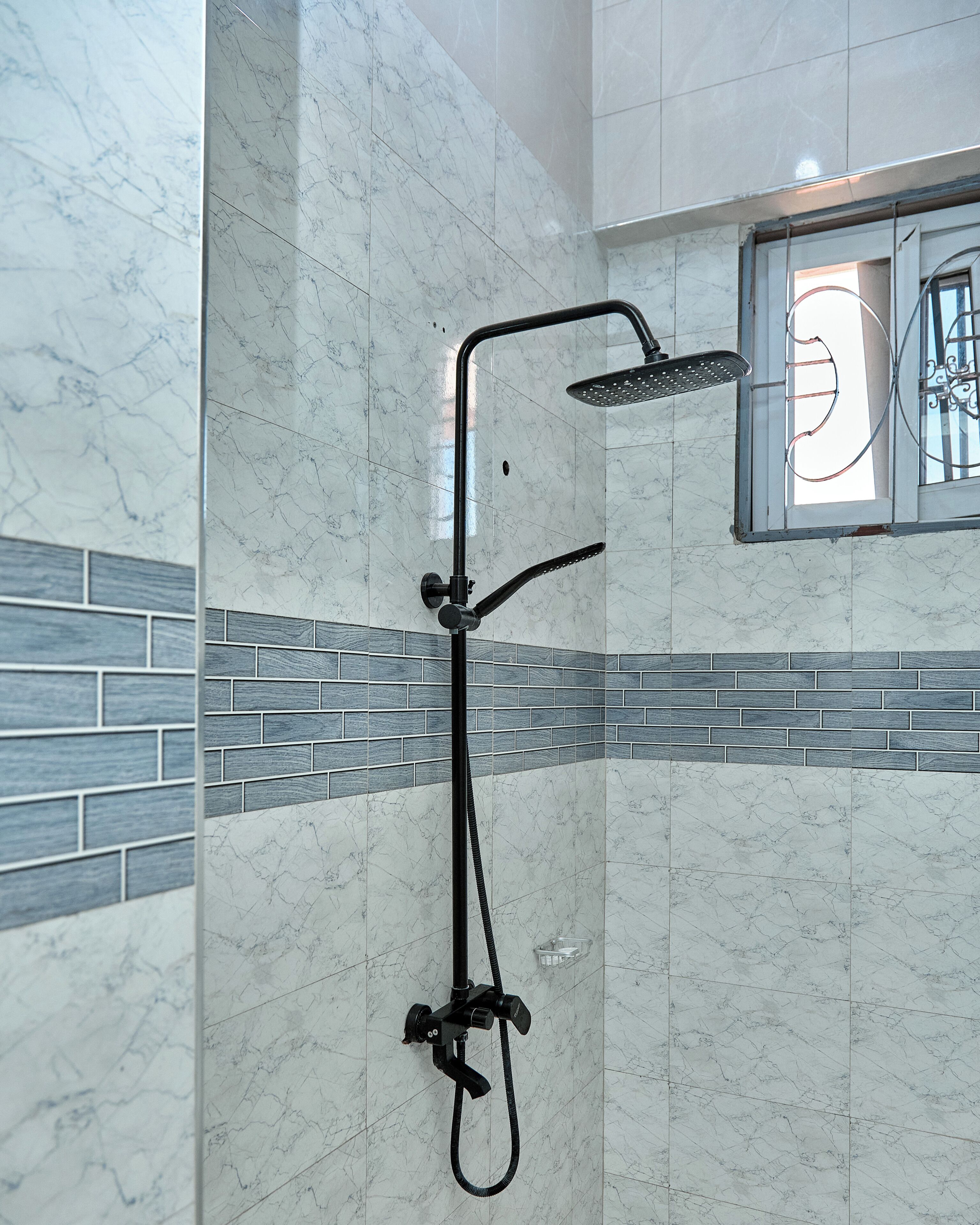 Luxury Double Room, City View | Bathroom