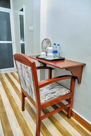 Luxury Double Room, City View | Dining - Ngao Stylish Hotel Dodoma (Dodoma)