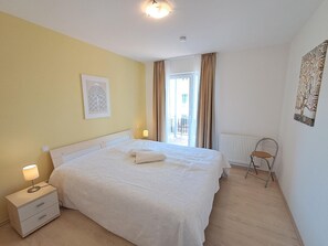 2 bedrooms, free WiFi - Central but quiet, balcony, free swimming pool and sauna - Villa Elisenhof Elli 5 (Göhren (Ostseebad))