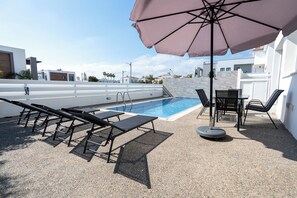 Pool - Golden Marine Seaside Villa Protaras (Paralimni)