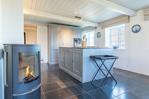Interior - Lock keeper LUV: Holiday home with sauna, wood-burning stove & terrace for up to 6 guests (Neukirchen)