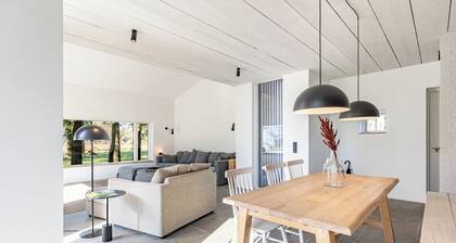 Historic vacation home with sauna and large garden in Rodenäs