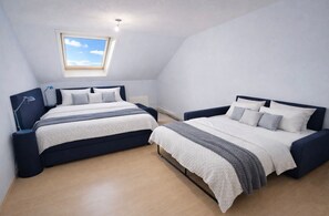 2 bedrooms, free WiFi, bed sheets - Rheinperle I directly on the High Rhine I seeglueck (Büsingen am Hochrhein)