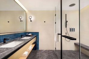 Phòng Suite Premium, 1 giường cỡ king, quang cảnh thành phố | Phòng tắm