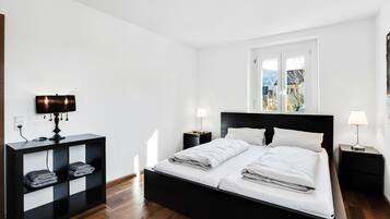 2 slaapkamers, een kluis op de kamer, een strijkplank/strijkijzer