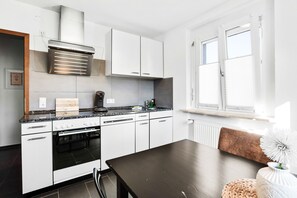 Private kitchen - Deluxe apartment with 2 bedrooms and garden view (Wehr)