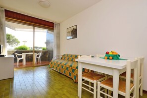 Dining - Cozy coastal flat facing the port (Lignano Sabbiadoro)