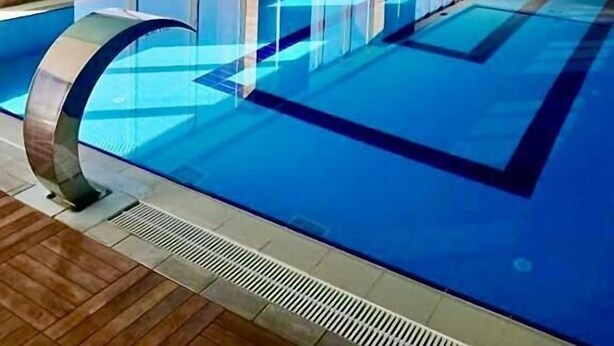 Ảnh chưa phân loại, 1 trong số 32 ảnh, nút