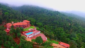 บริเวณภายนอก