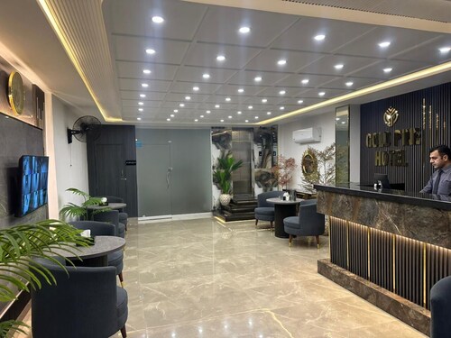 Gold Pine Hotel Mall Road