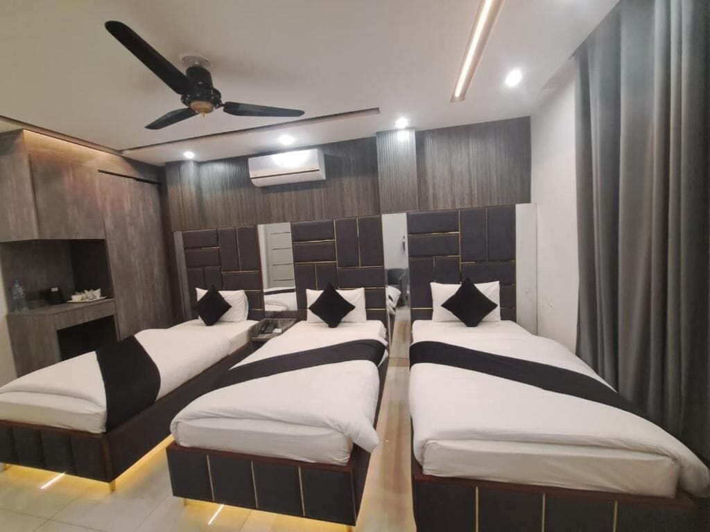 Deluxe Triple Room